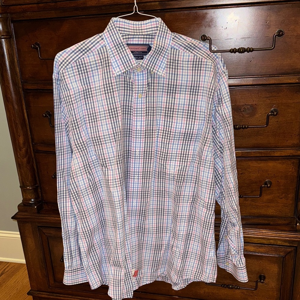 Vineyard Vines Men's Blue and Purple Checkered Shirt button down. XL. EUC
